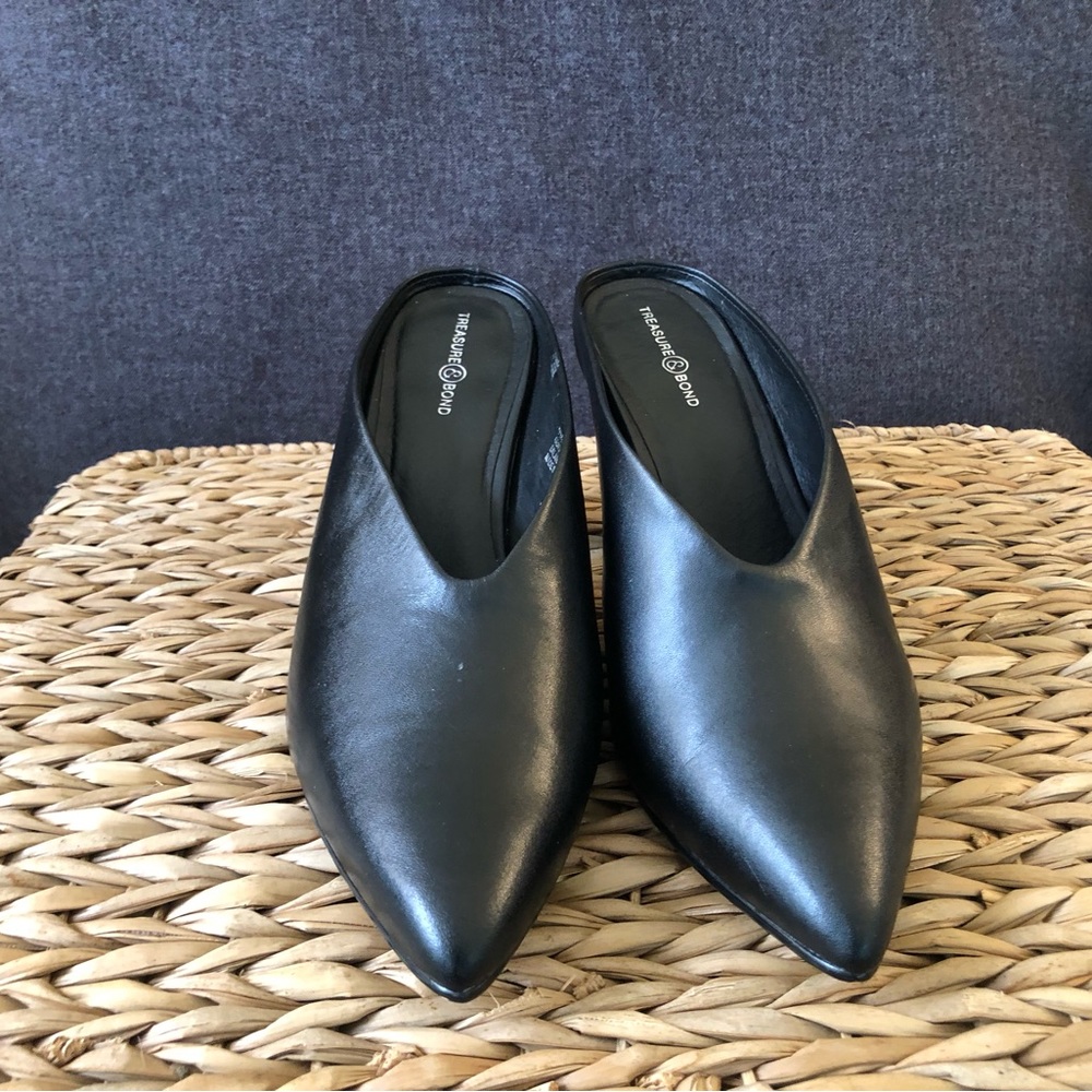 Treasure & Bond black leather mule size 9